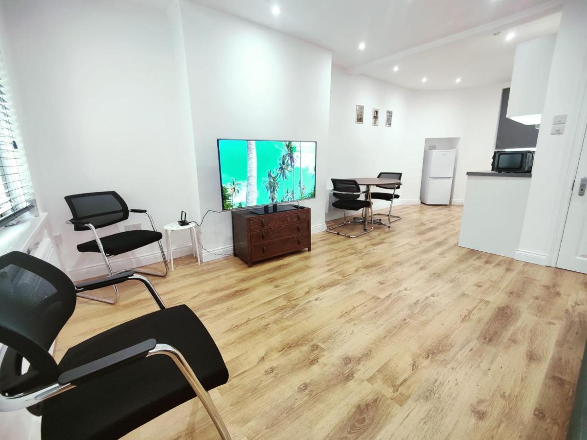 3 Bed Flat Close To Liverpool St & Brick Lane Λονδίνο Εξωτερικό φωτογραφία